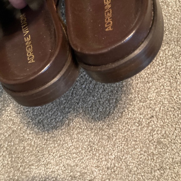 Adrienne Vittadini Crocodile Pattern Brown Slides - Picture 4 of 5